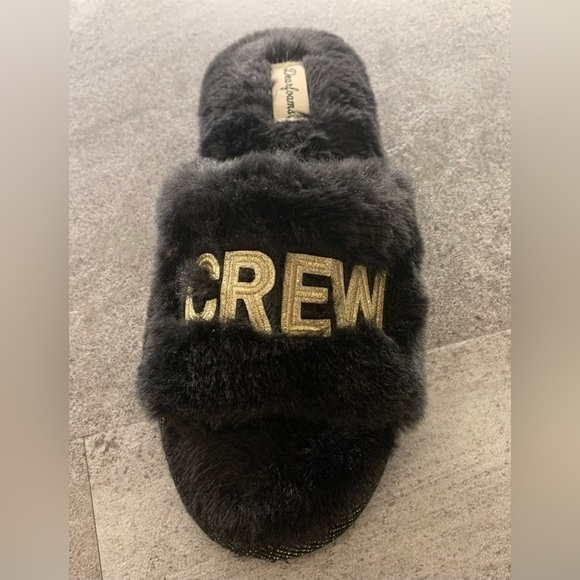 Dearfoams “I Do Crew” Slide Slippers - Picture 11 of 14